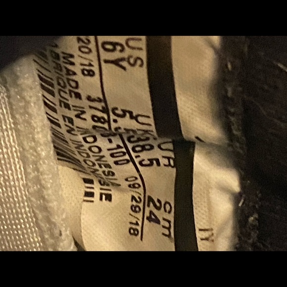 Concord High Top Jordan 11s - Picture 9 of 10